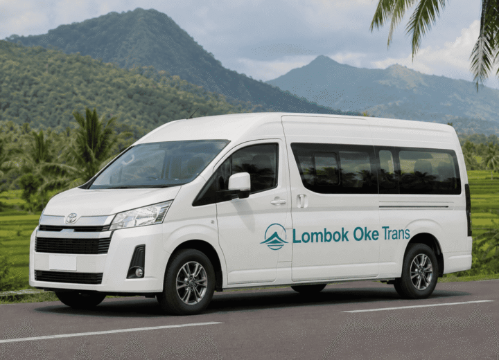 Toyota Hiace Premio untuk rental rombongan di Lombok